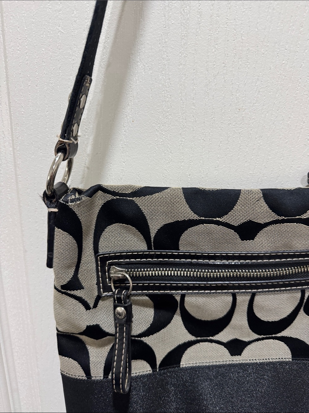 Coach Signature C Canvas Crossbody Bag Black Khaki Small Zip Purse - Picture 8 of 16